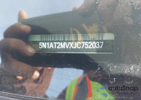 2018 Nissan Rogue Sv z USA, uszkodzony, nr VIN 5N1AT2MVXJC752037